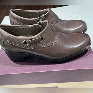 New Clarks Genette Danny Leather Shoes